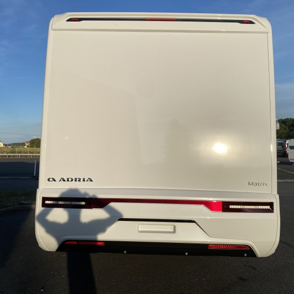 Antoine Caravanes et Camping Car Matrix Plus 670 DC Adria