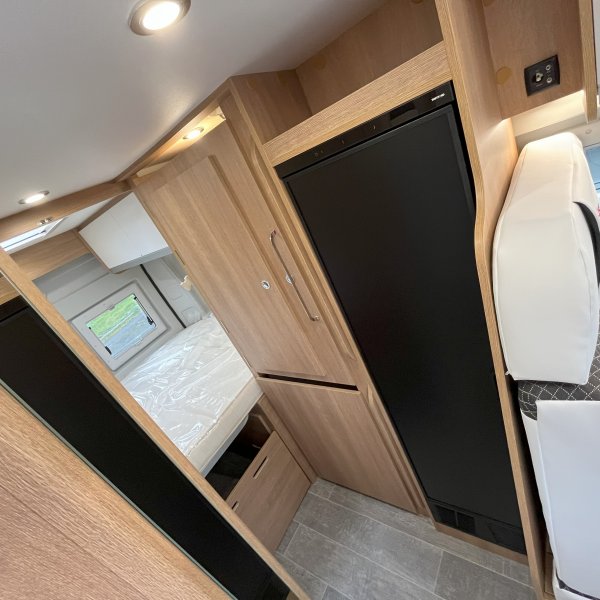Antoine Caravanes et Camping Car GIOTTIVAN 60 T Giottiline