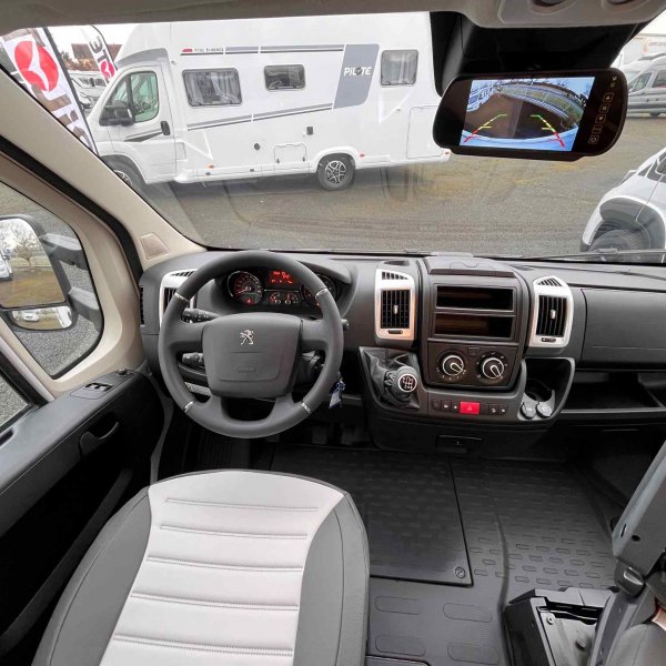 Antoine Caravanes et Camping Car 350 SIENA Giottiline