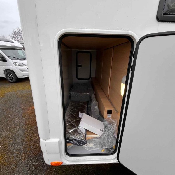 Antoine Caravanes et Camping Car 350 SIENA Giottiline