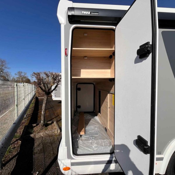 Antoine Caravanes et Camping Car 240 ETAPE EDITION Challenger