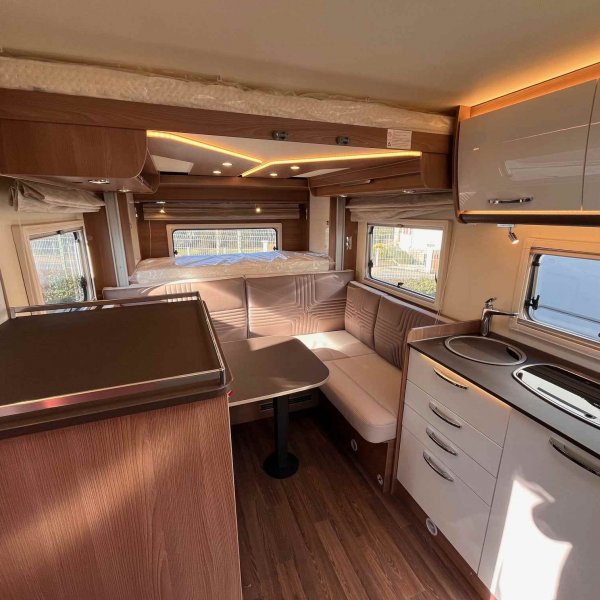 Antoine Caravanes et Camping Car LYSEO TD 644 LIMITED EDITION Burstner
