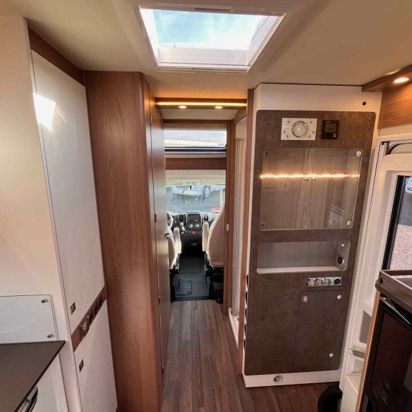Antoine Caravanes et Camping Car LYSEO TD 644 LIMITED EDITION Burstner