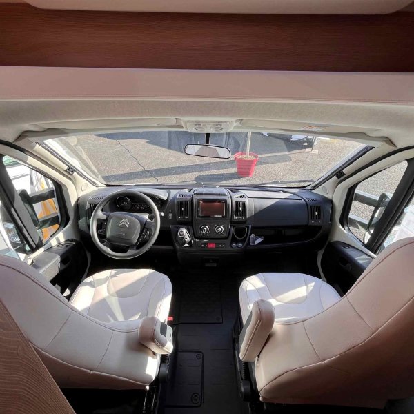 Antoine Caravanes et Camping Car LYSEO TD 644 LIMITED EDITION Burstner
