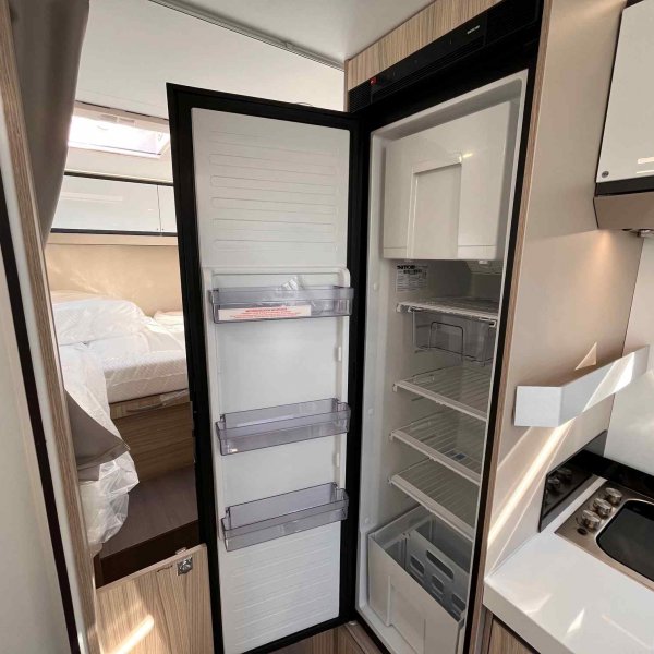 Antoine Caravanes et Camping Car MATRIX COMPACT DL Adria