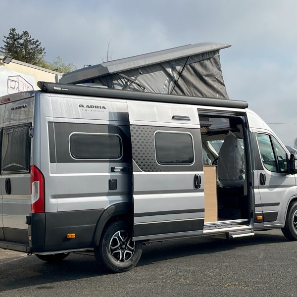 Antoine Caravanes et Camping Car TWIN SPORTS 640 SGX 60th Adria
