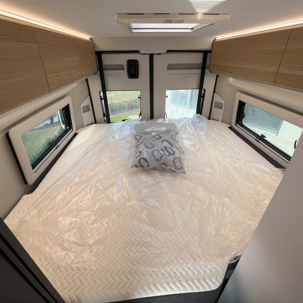Antoine Caravanes et Camping Car TWIN SPORTS 640 SGX 60th Adria