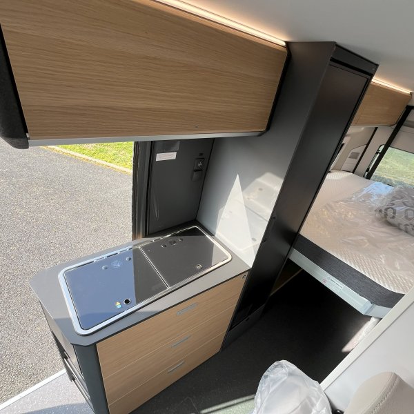 Antoine Caravanes et Camping Car TWIN SPORTS 640 SGX 60th Adria