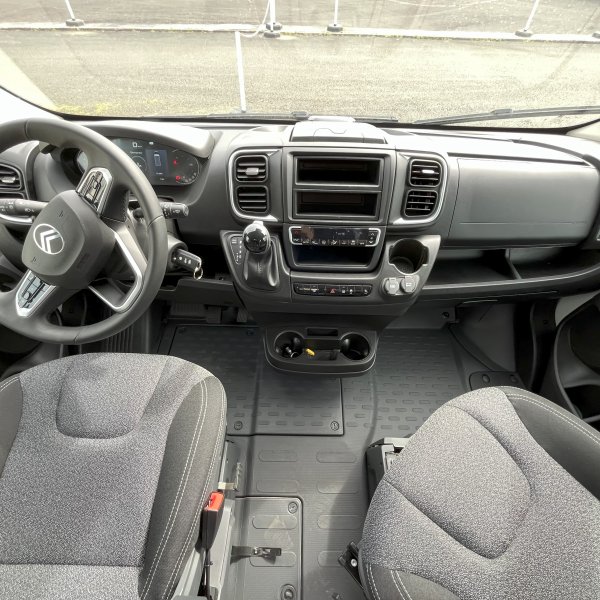 Antoine Caravanes et Camping Car ROADCAR R 640 Possl