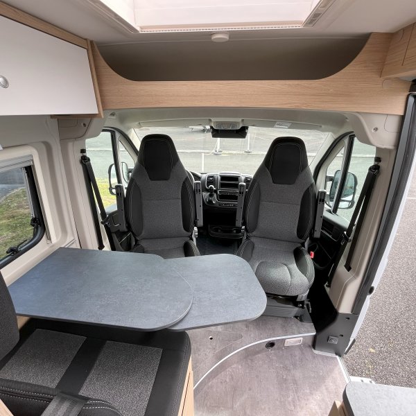 Antoine Caravanes et Camping Car ROADCAR R 640 Possl