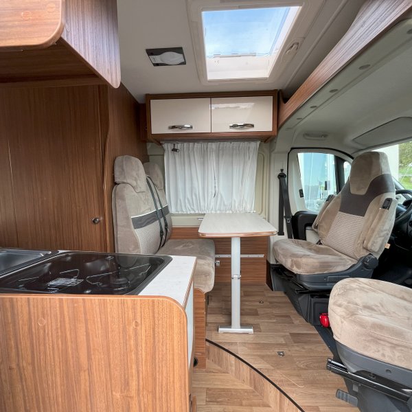 Antoine Caravanes et Camping Car Globescout plus Globecar