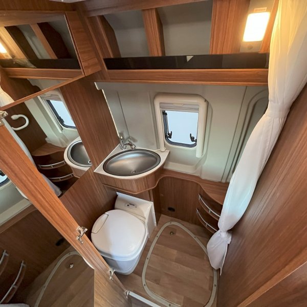 Antoine Caravanes et Camping Car Globescout plus Globecar