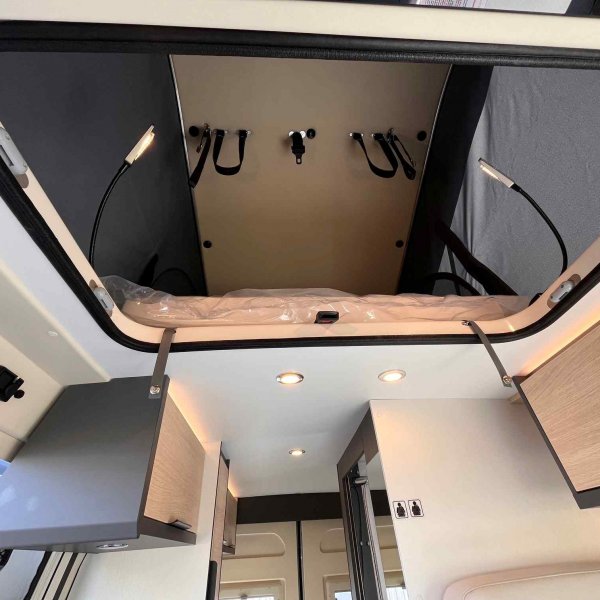 Antoine Caravanes et Camping Car 43 UP Dreamer