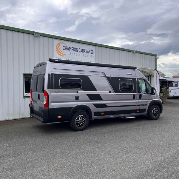 Antoine Caravanes et Camping Car TWIN SUPREME 640 SLB Adria