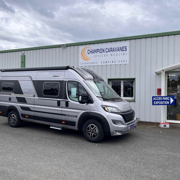 Antoine Caravanes et Camping Car TWIN SUPREME 640 SLB Adria
