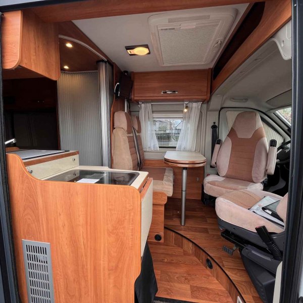 Antoine Caravanes et Camping Car Roadscout R Globecar