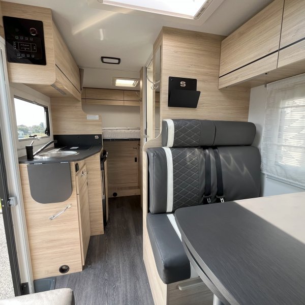 Antoine Caravanes et Camping Car S 514 SPORT LINE Chausson