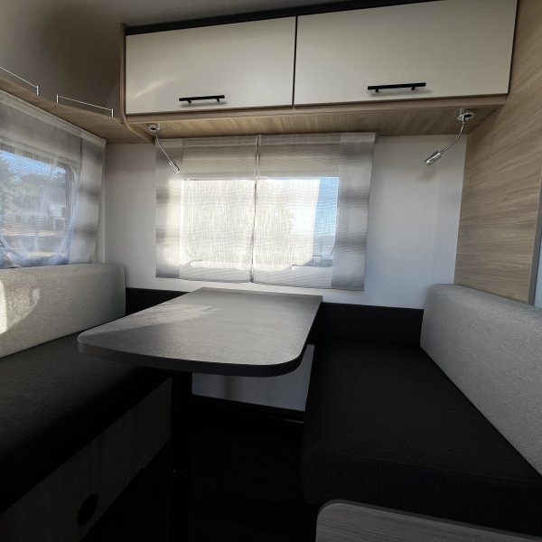 Antoine Caravanes et Camping Car Alba 460 Caravelair