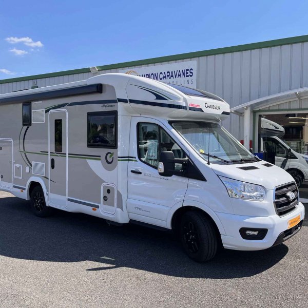 Antoine Caravanes et Camping Car CHAUSSON 640 TITANIUM Chausson