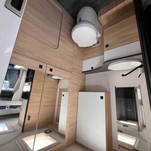 Antoine Caravanes et Camping Car 250 BREAK EDITION Challenger