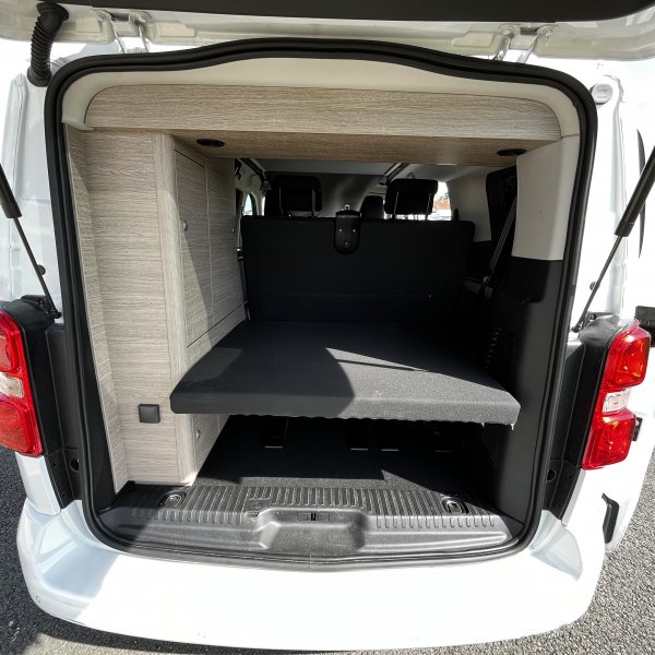 Antoine Caravanes et Camping Car CAMPSTER Possl