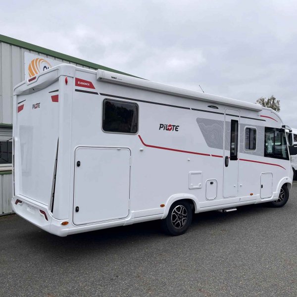 Antoine Caravanes et Camping Car PILOTE G 740 FGJ EVIDENCE Pilote