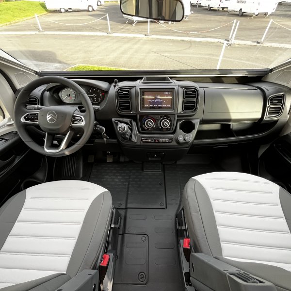 Antoine Caravanes et Camping Car SIENA 396 Giottiline