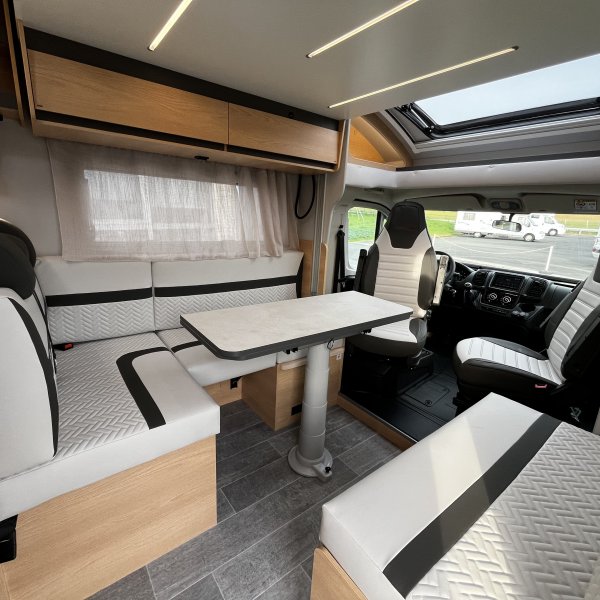 Antoine Caravanes et Camping Car SIENA 396 Giottiline