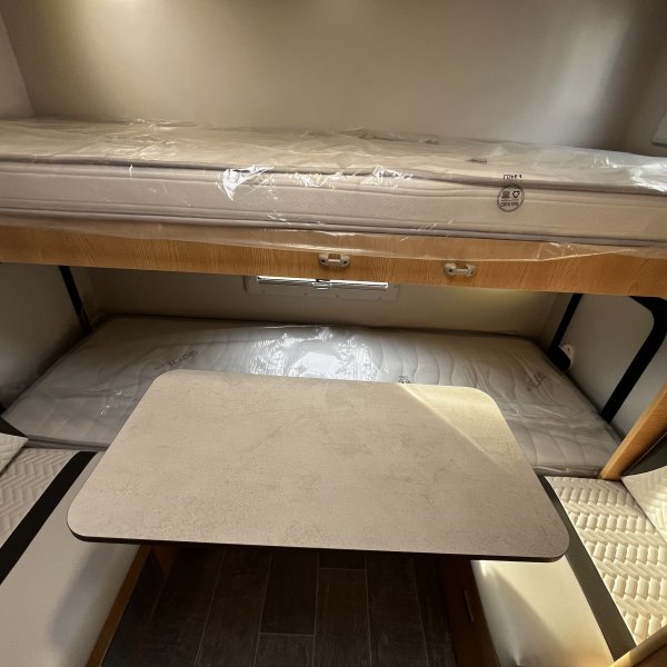 Antoine Caravanes et Camping Car SIENA 396 Giottiline