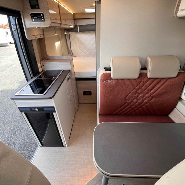 Antoine Caravanes et Camping Car BURSTNER CAMPEO C 540 4*4 Burstner