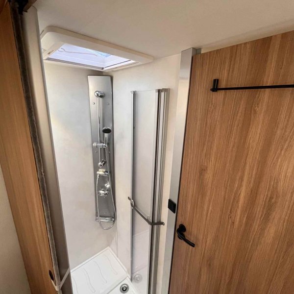 Antoine Caravanes et Camping Car PILOTE G 740 FC EVIDENCE Pilote