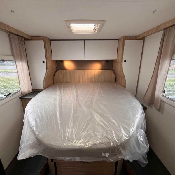 Antoine Caravanes et Camping Car CHALLENGER 318 ANNIVERSAIRE Challenger