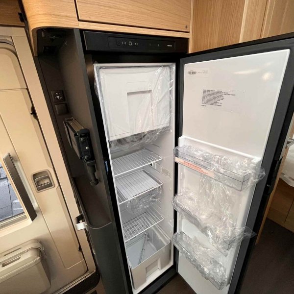 Antoine Caravanes et Camping Car Matrix Axess 650 DL Adria