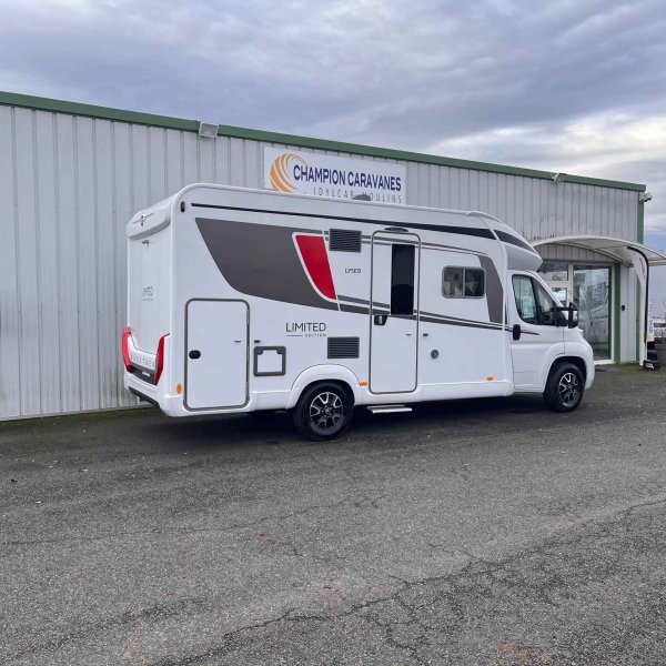 Antoine Caravanes et Camping Car LYSEO 684 G Burstner