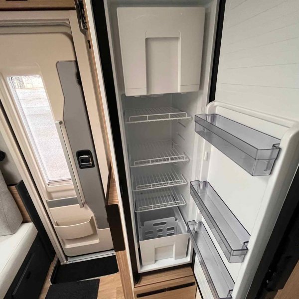 Antoine Caravanes et Camping Car G 720 FC EVIDENCE Pilote