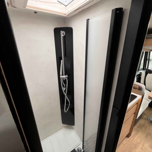 Antoine Caravanes et Camping Car G 720 FC EVIDENCE Pilote