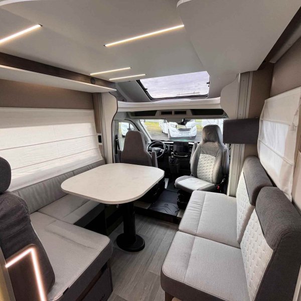 Antoine Caravanes et Camping Car BENIMAR TESSORO 483 Benimar