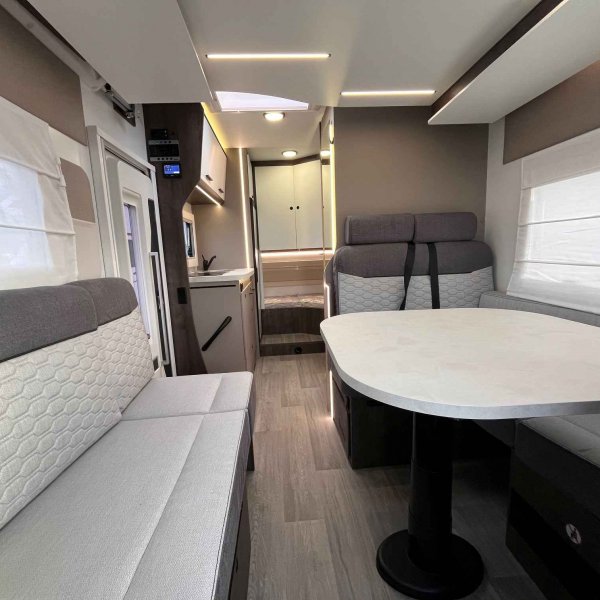 Antoine Caravanes et Camping Car BENIMAR TESSORO 483 Benimar