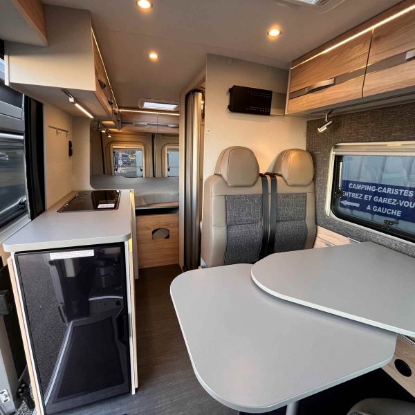 Antoine Caravanes et Camping Car DETHLEFFS GLOBETRAIL CVD 600 S Dethleffs