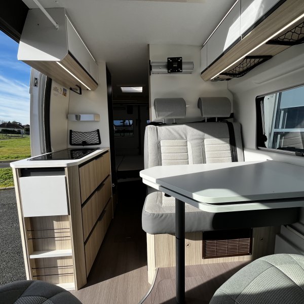 Antoine Caravanes et Camping Car TWIN 600 SP FAMILY Adria