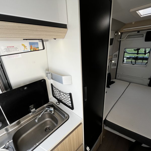 Antoine Caravanes et Camping Car TWIN 600 SP FAMILY Adria