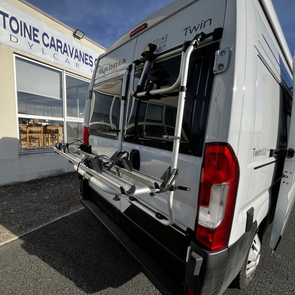 Antoine Caravanes et Camping Car TWIN 600 SP FAMILY Adria