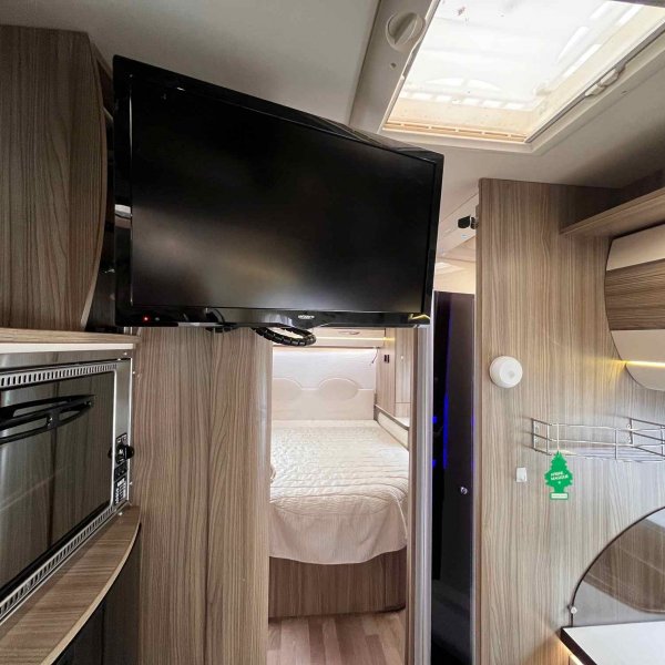 Antoine Caravanes et Camping Car 720 LC PRIVILEGE Autostar