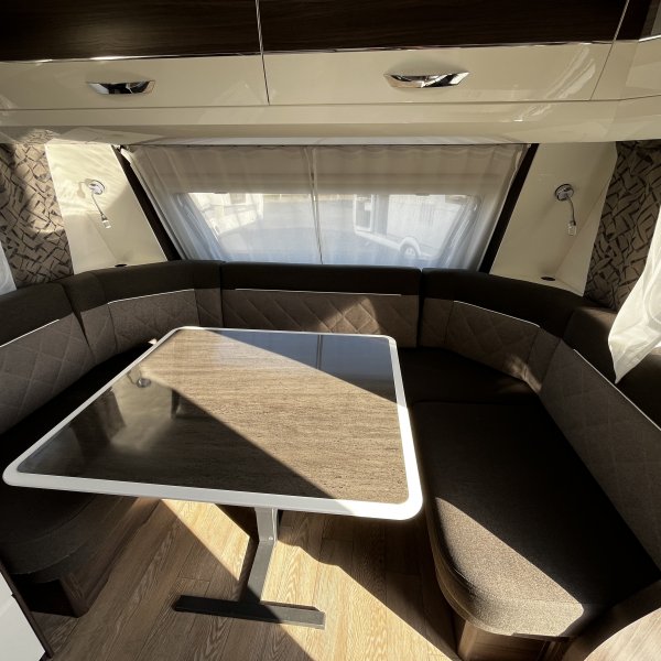 Antoine Caravanes et Camping Car PRESTIGE 560 WLU Hobby