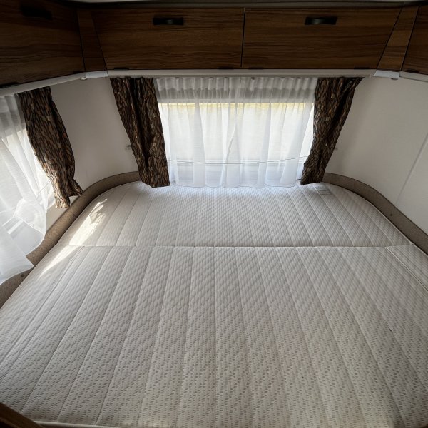 Antoine Caravanes et Camping Car TOURING 310 FAMILIA LEGEND EDITION Eriba