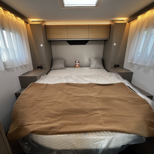 Antoine Caravanes et Camping Car COMPACT DC Adria