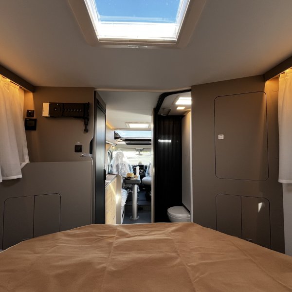 Antoine Caravanes et Camping Car COMPACT DC Adria