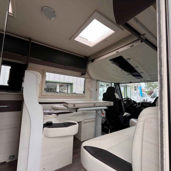 Antoine Caravanes et Camping Car CHAUSSON 6010 EXALTIS Chausson
