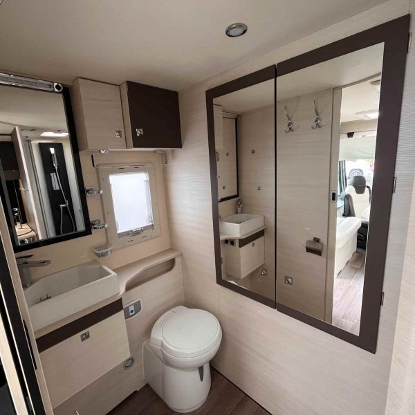 Antoine Caravanes et Camping Car CHAUSSON 6010 EXALTIS Chausson