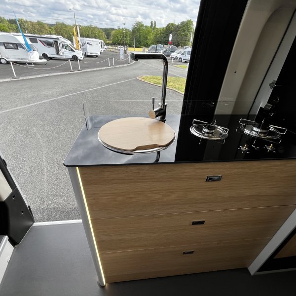 Antoine Caravanes et Camping Car DUOVAN SEJOUR Font Vend&ocirc;me